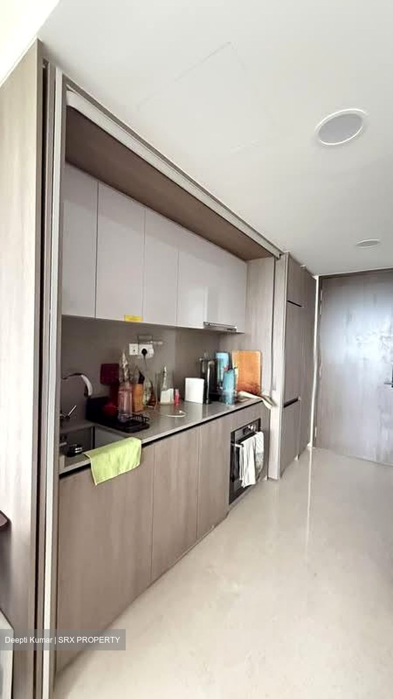 Avenue South Residence (D3), Apartment #585588681